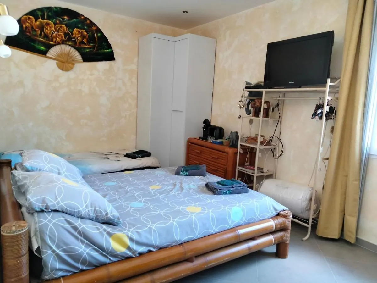 Villa Les Marmottes Le Luc Bed & Breakfast